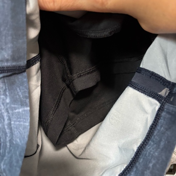 Lululemon Men’s Pace Breaker Short 9” Inseam Blue/Gray Geometric - Picture 5 of 11